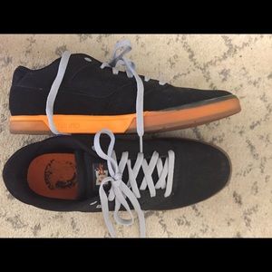 Men’s DC suede sneakers